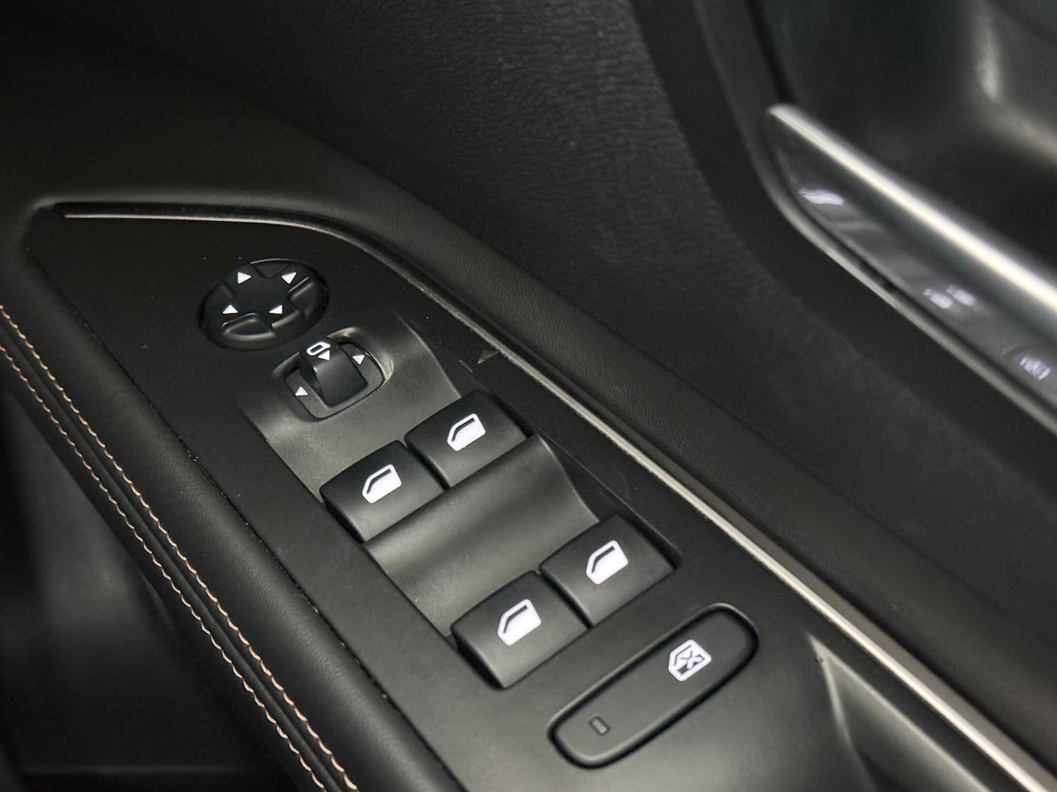 Used Peugeot 5008 2018 for sale - 76468721: Photo 39