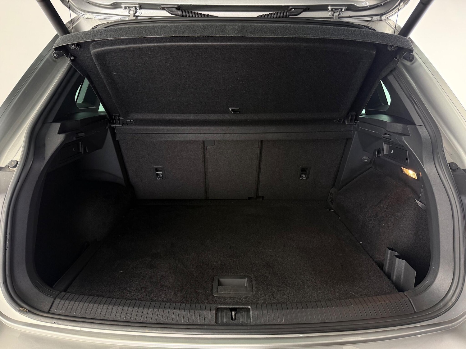 Used Volkswagen Tiguan 2018 for sale - 76468064: Photo 11