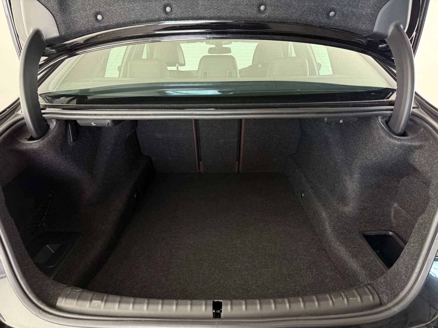 Used BMW 5 Series 2019 for sale - 76468579: Photo 11