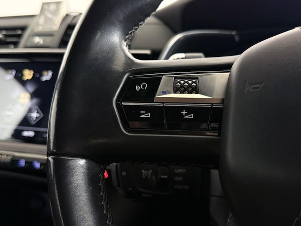 Used DS Automobiles DS 7 Crossback 2019 for sale - 75801239: Photo 25