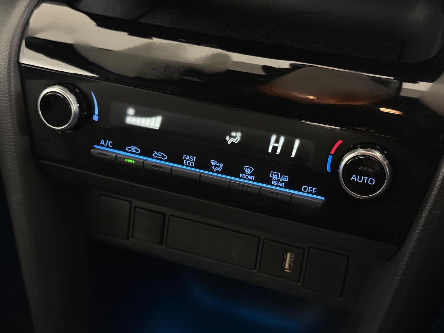 Used Toyota Yaris Cross 2022 for sale - 77221866: Photo 34