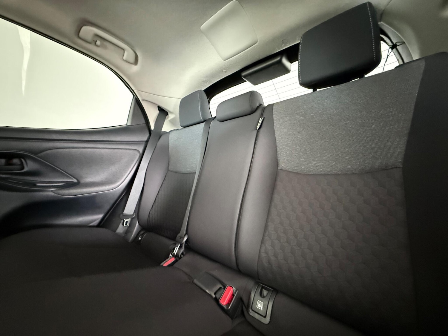 Used Toyota Yaris 2021 for sale - 77441505: Photo 10