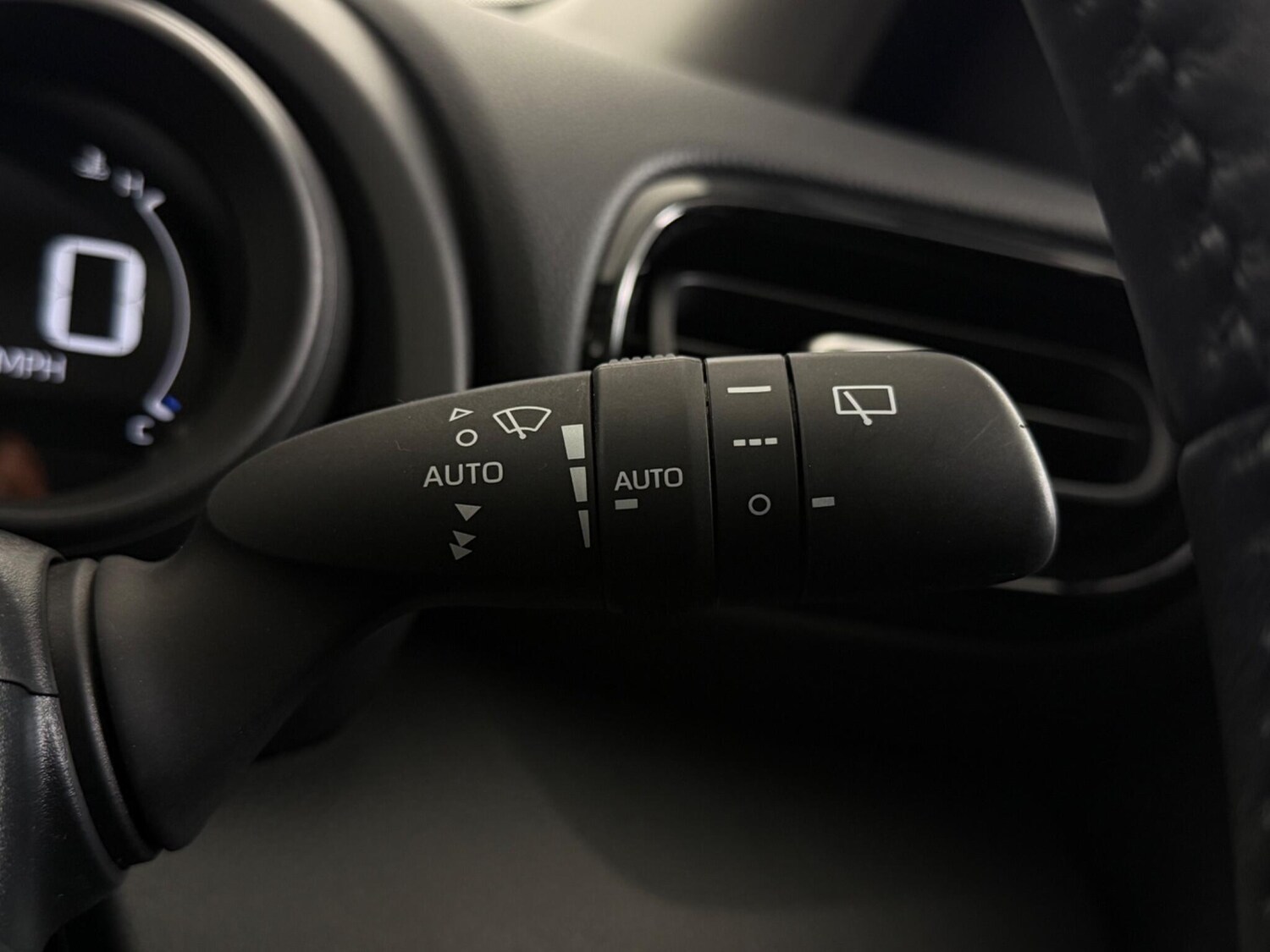 Used Toyota Yaris 2021 for sale - 77441505: Photo 19