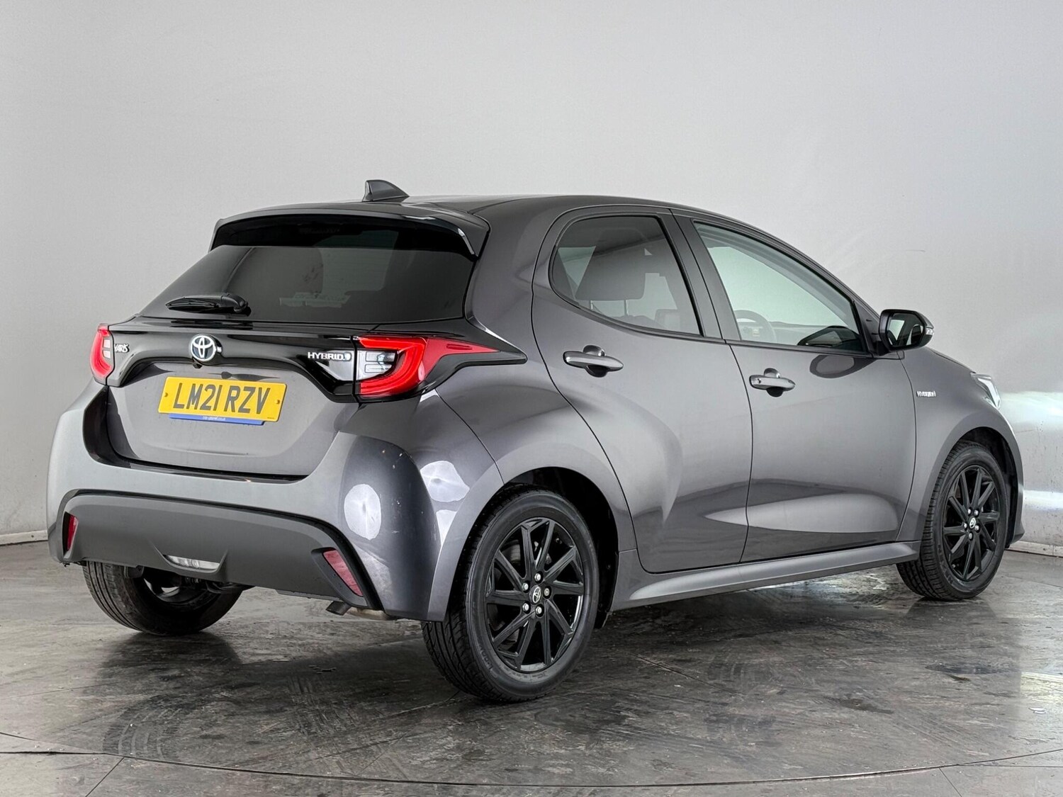 Used Toyota Yaris 2021 for sale - 77441505: Photo 6