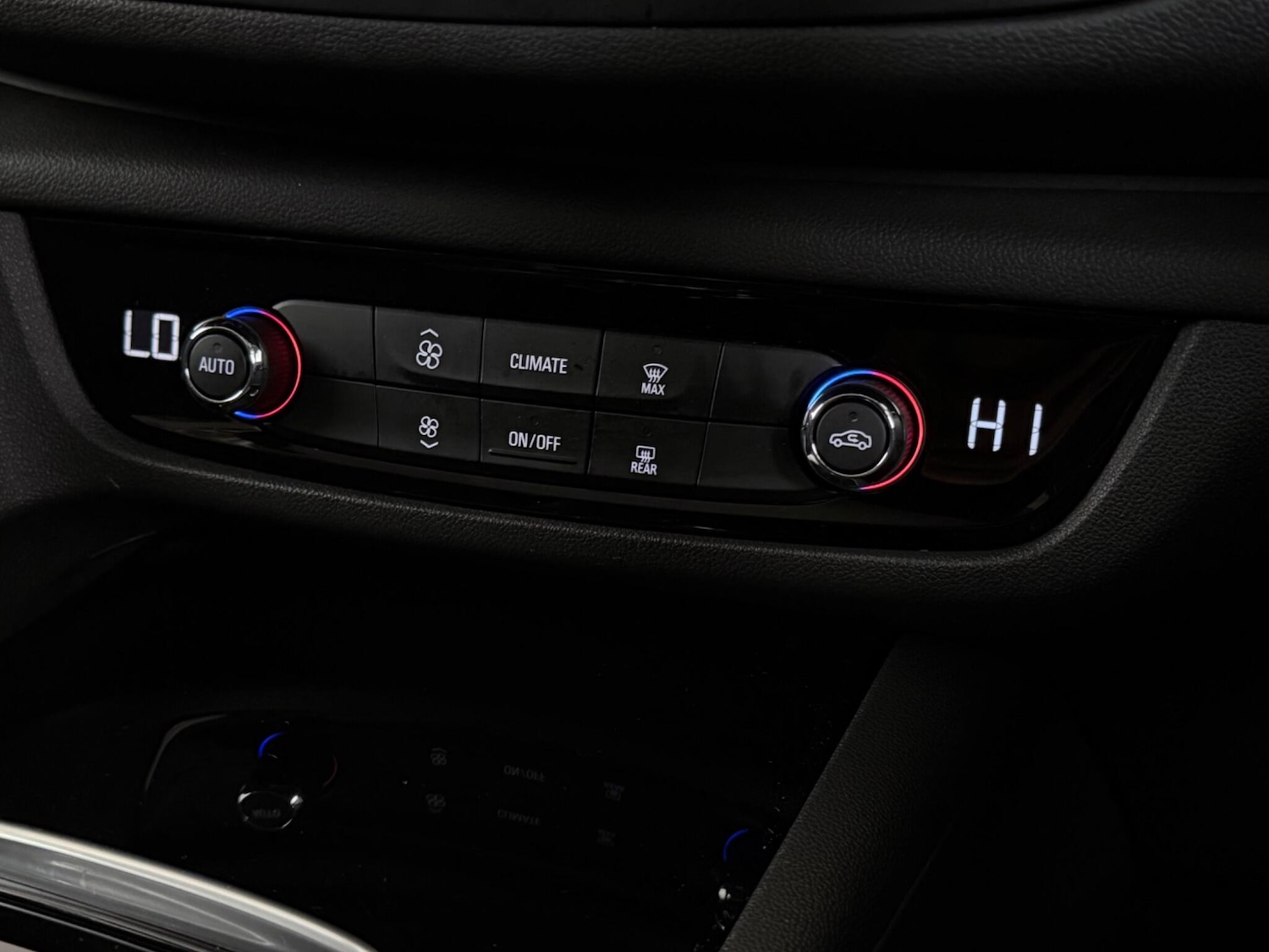 Used Vauxhall Insignia 2018 for sale - 77217090: Photo 32