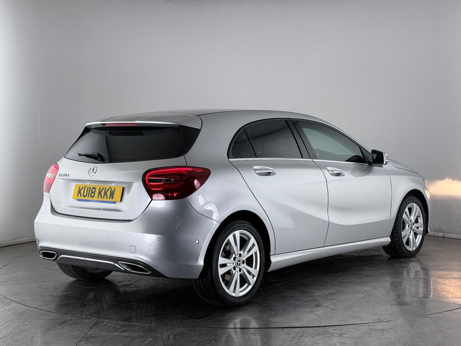 Used Mercedes-Benz A-Class 2018 for sale - 77222345: Photo 3