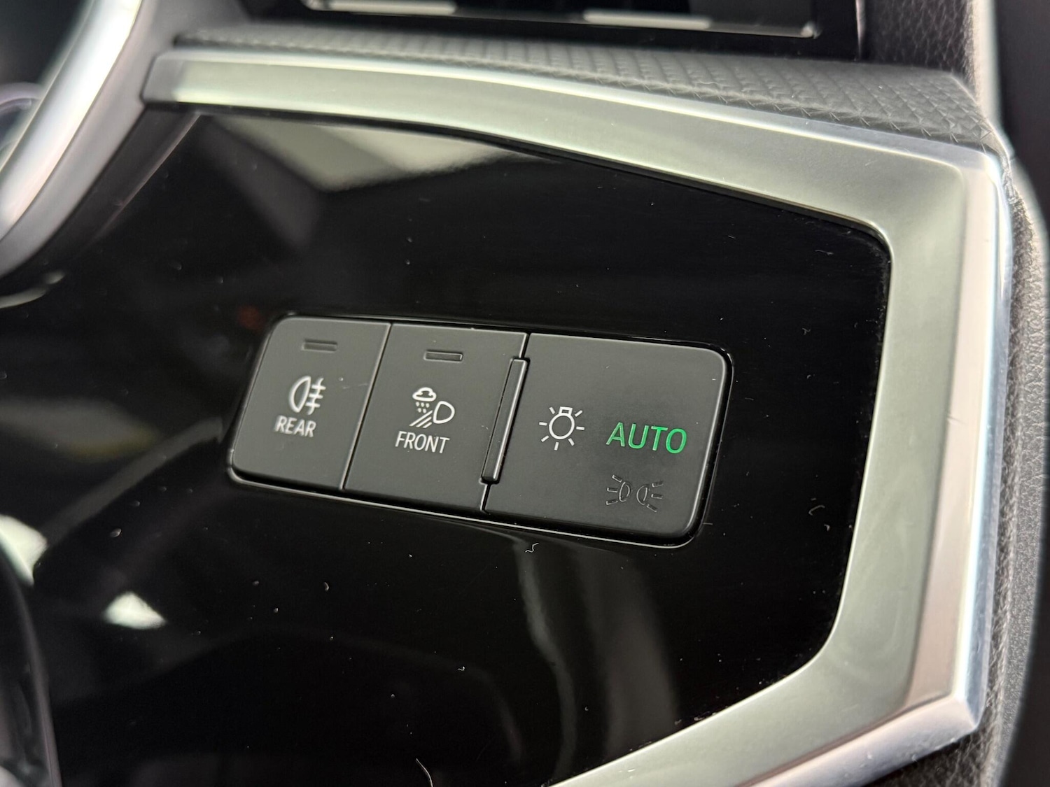 Used Audi Q3 2018 for sale - 76468150: Photo 30