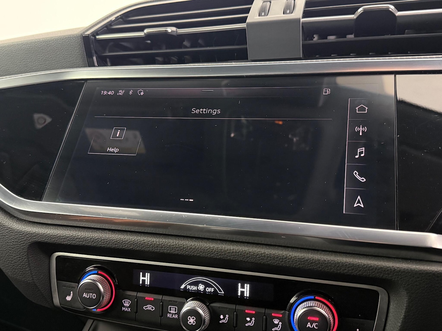 Used Audi Q3 2018 for sale - 76468150: Photo 43