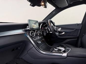 Used Mercedes-Benz GLC 2019 for sale - 78947674: Photo