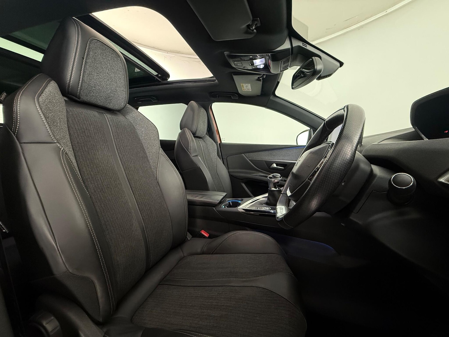 Used Peugeot 3008 2018 for sale - 77246029: Photo 13