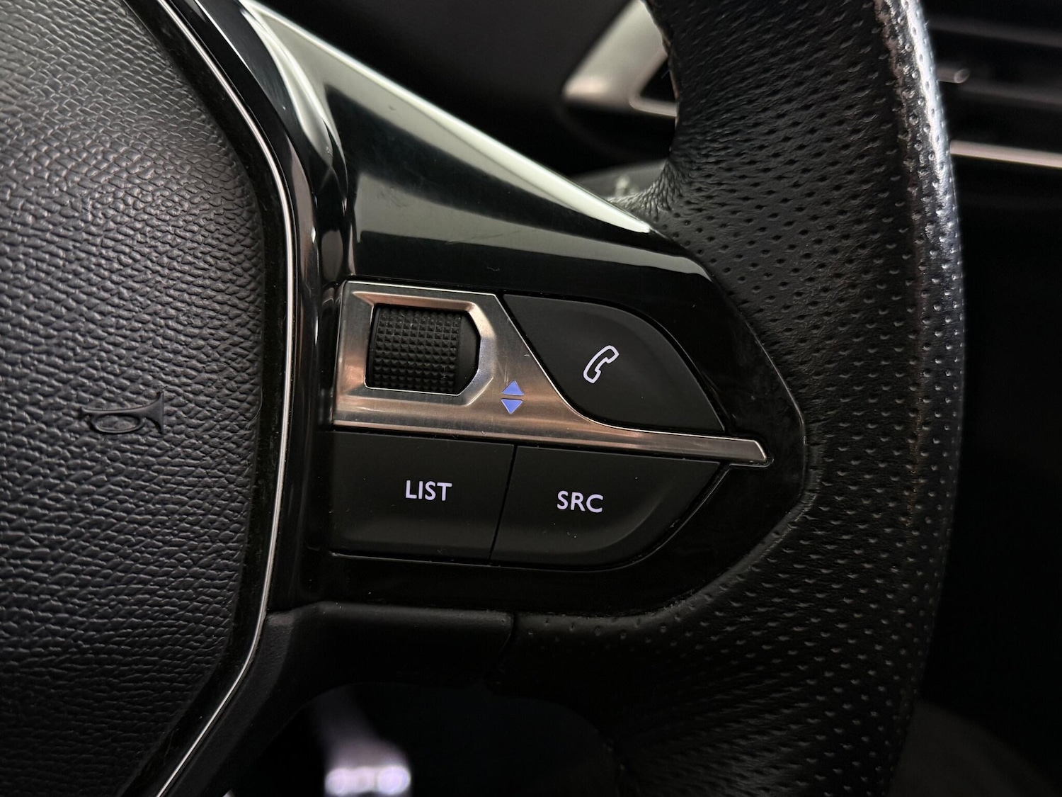 Used Peugeot 3008 2018 for sale - 77246029: Photo 21