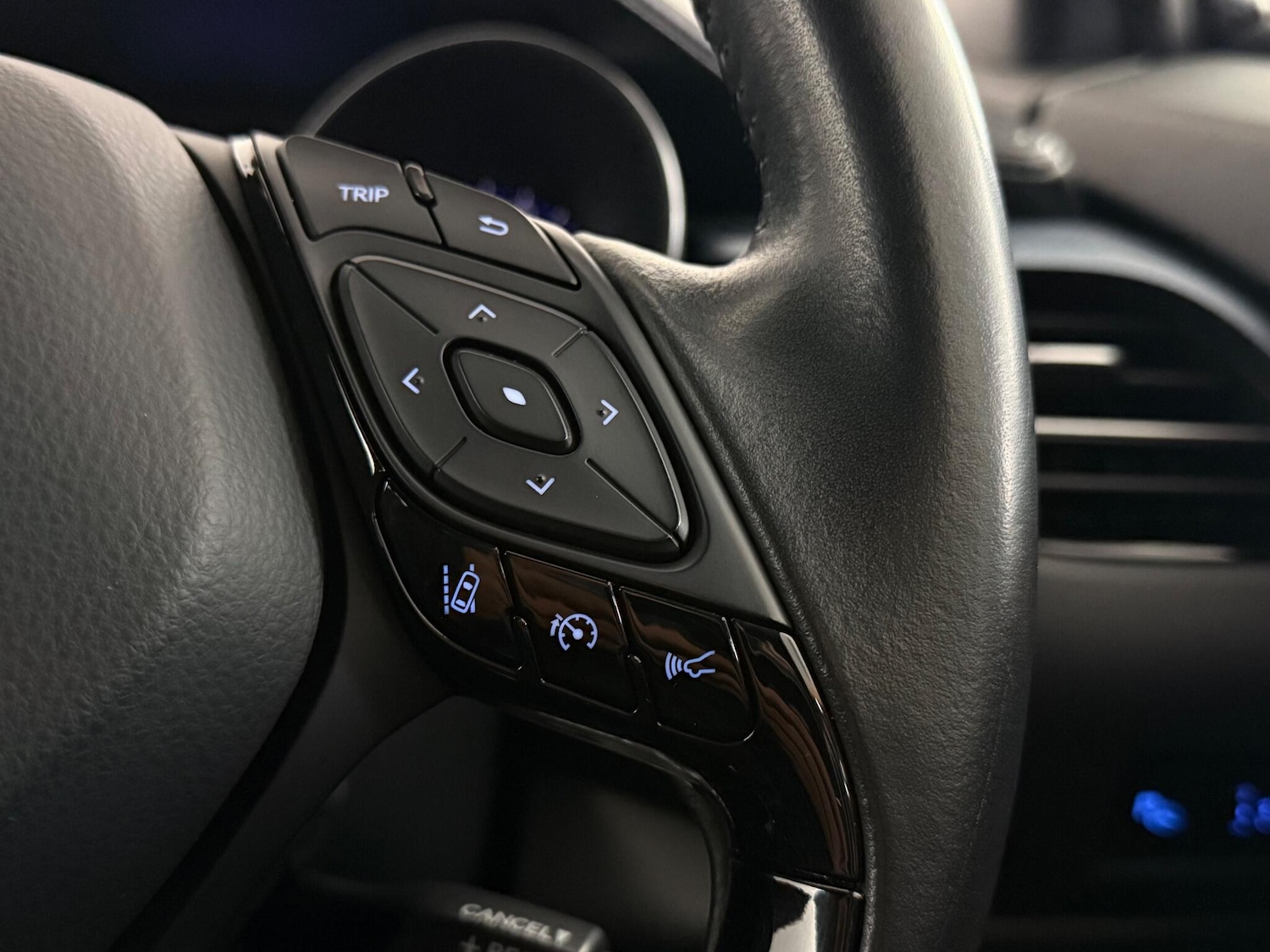 Used Toyota C-HR 2020 for sale - 77246952: Photo 17