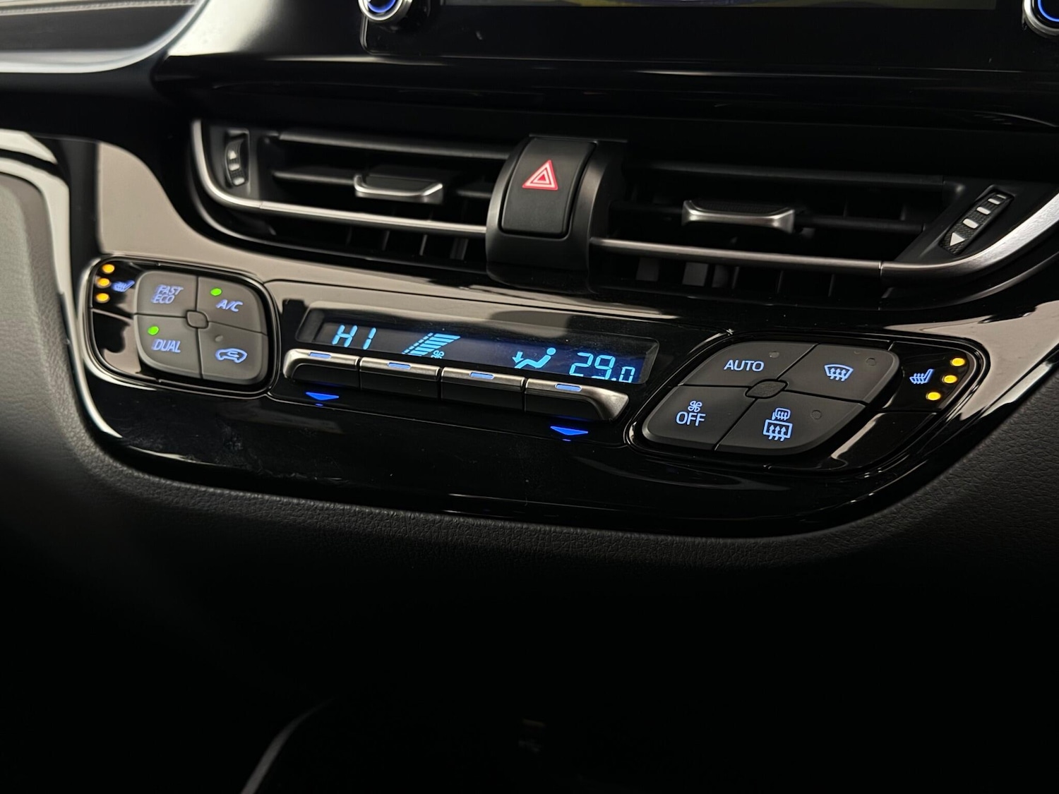 Used Toyota C-HR 2020 for sale - 77246952: Photo 24