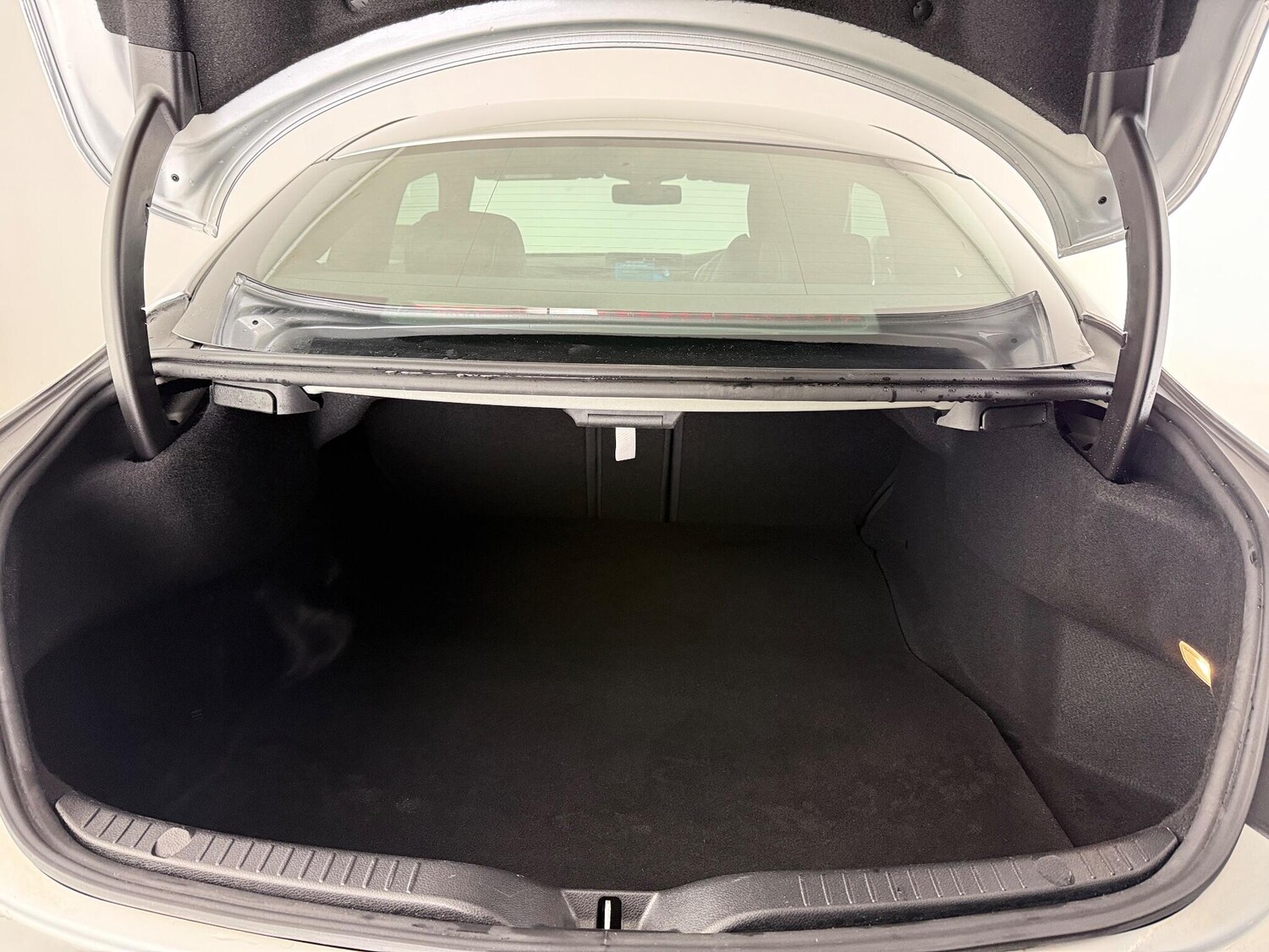 Used Mercedes-Benz C Class 2019 for sale - 78020559: Photo 9