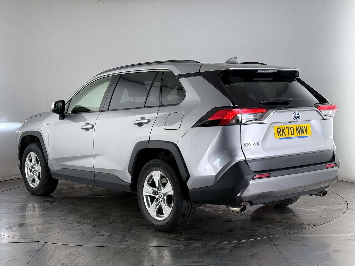 Used Toyota RAV4 2020 for sale - 76468195: Photo 4