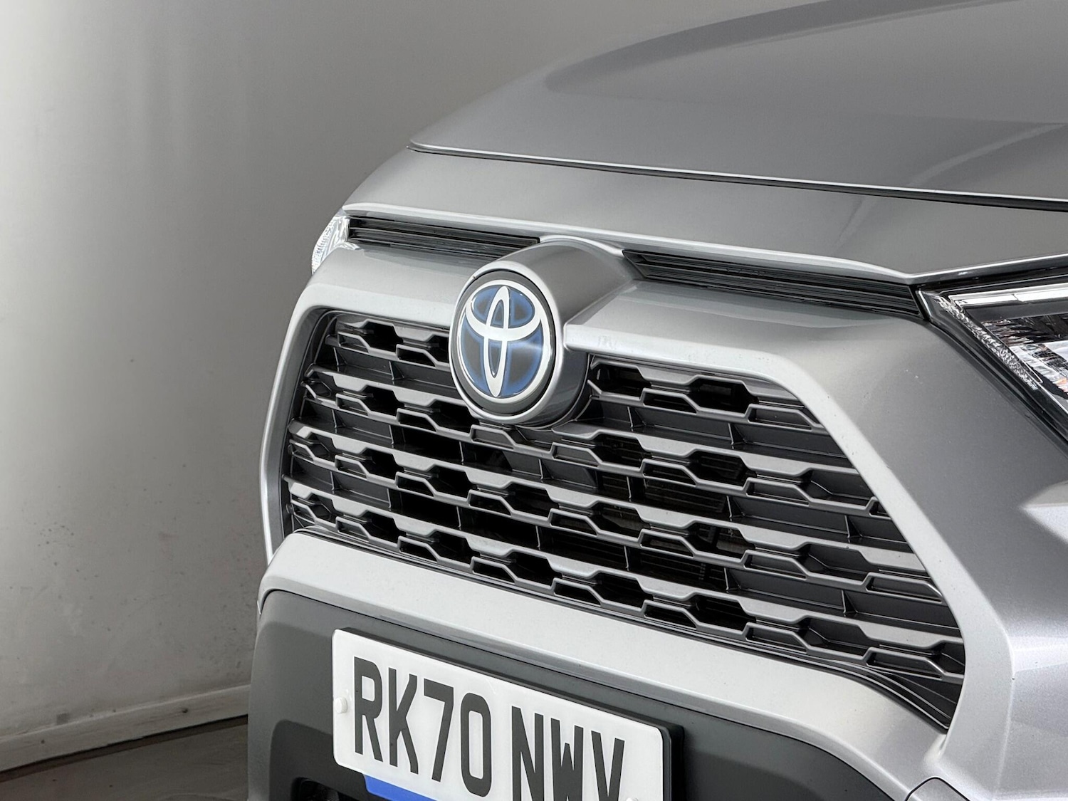 Used Toyota RAV4 2020 for sale - 76468195: Photo 44