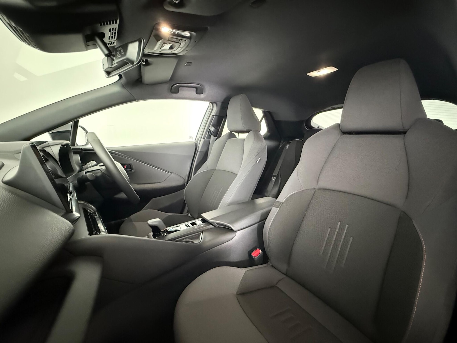 Used Toyota C-HR 2024 for sale - 76468267: Photo 19