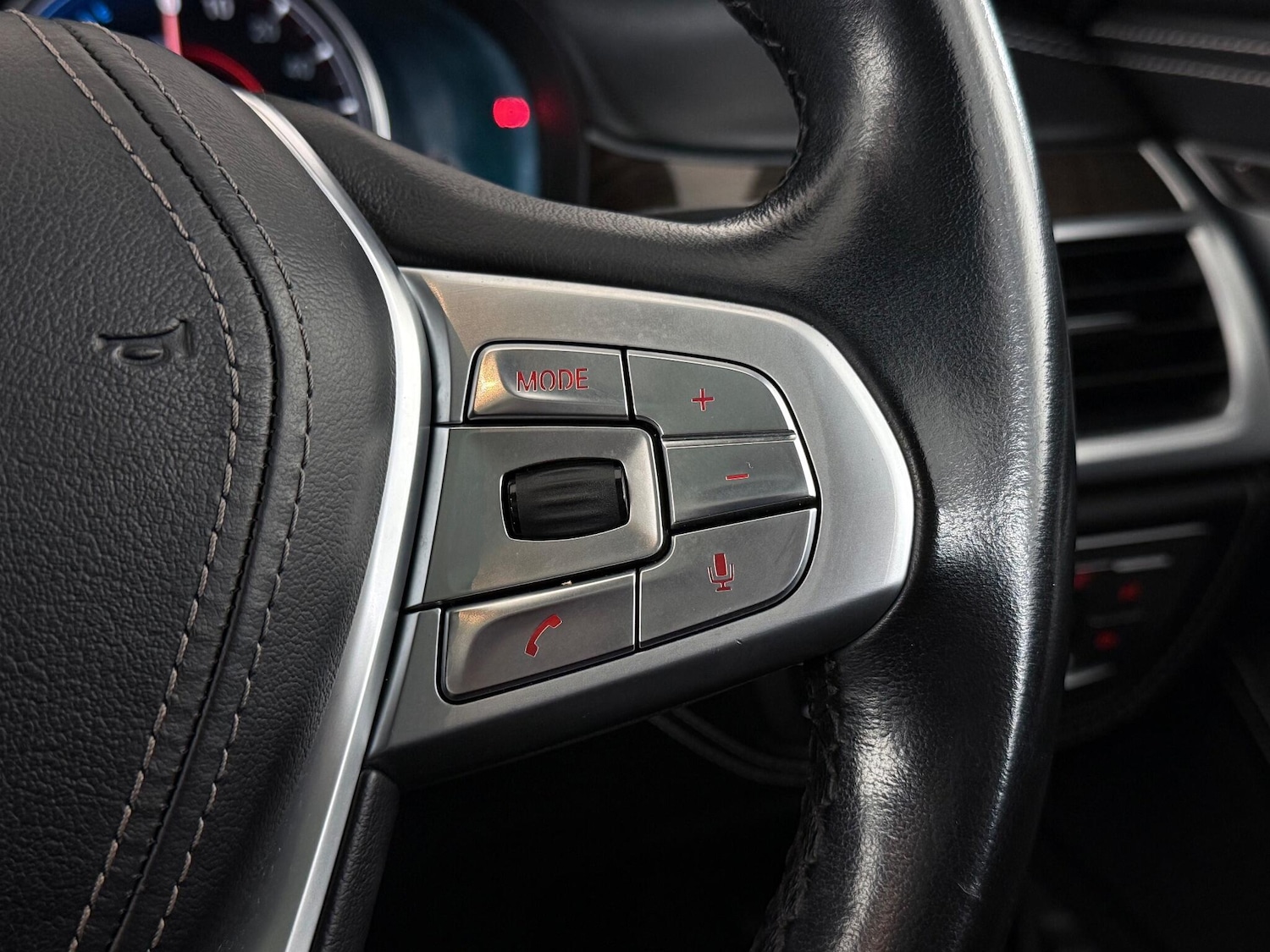 Used BMW 7 Series 2018 for sale - 76539220: Photo 31