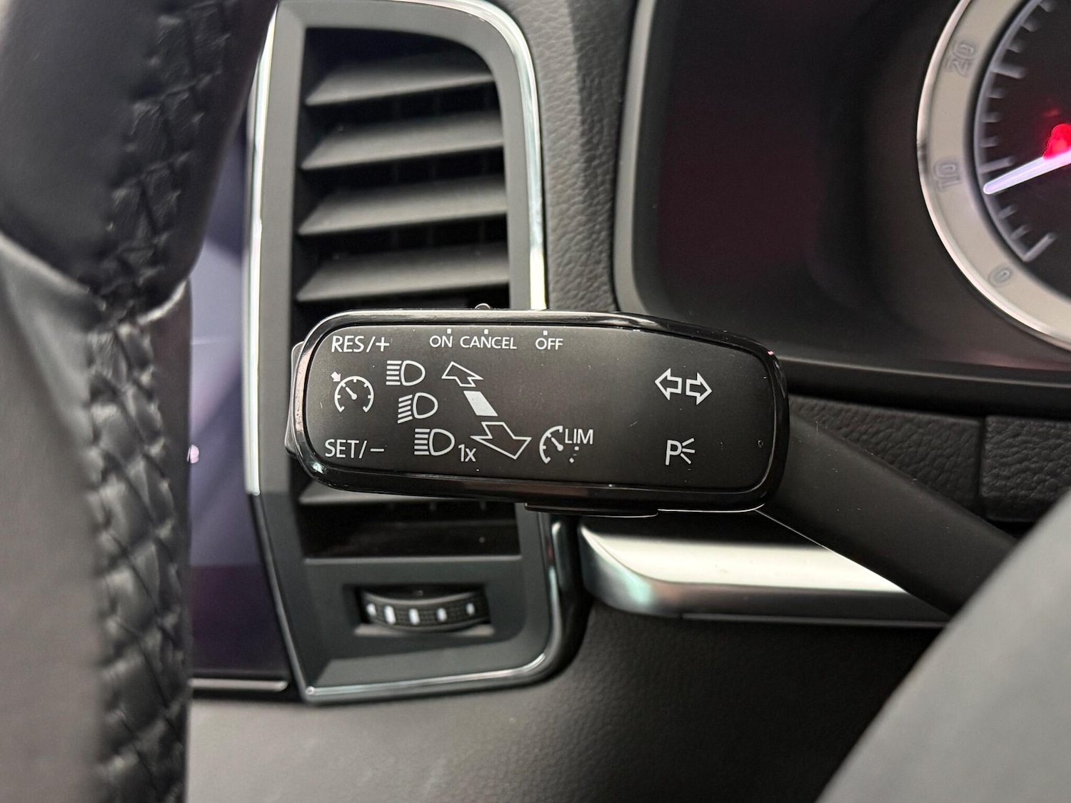 Used Skoda Karoq 2018 for sale - 77246984: Photo 21