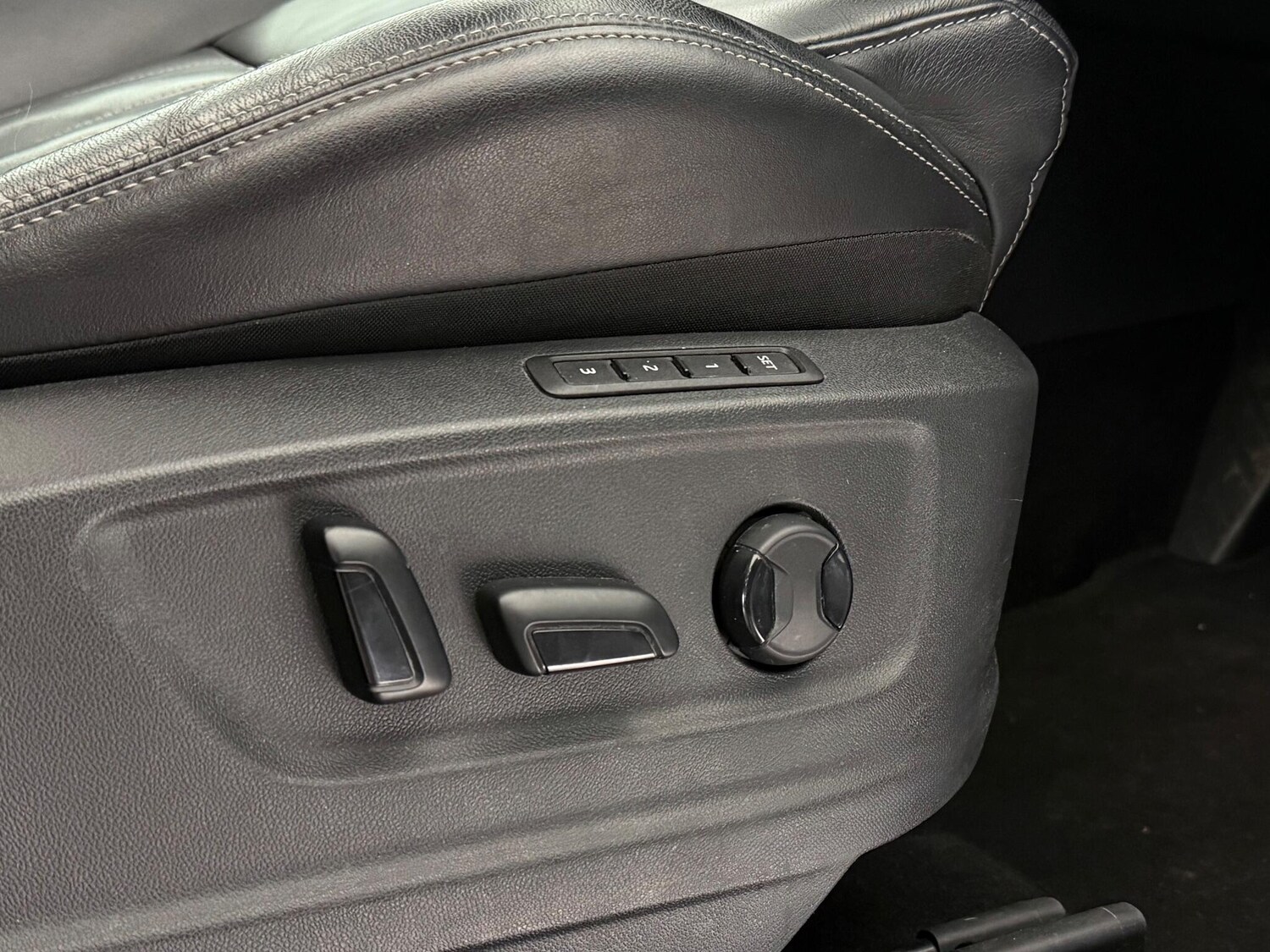 Used Skoda Karoq 2018 for sale - 77246984: Photo 35