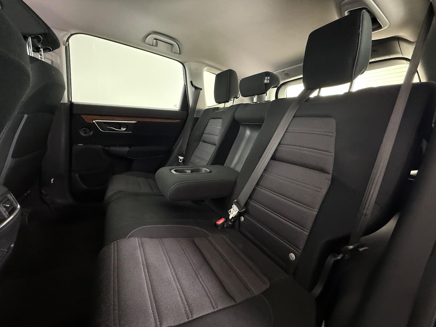 Used Honda CR-V 2018 for sale - 76765556: Photo 19