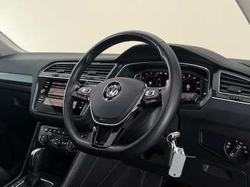 Used Volkswagen Tiguan 2019 for sale - 78772921: Photo