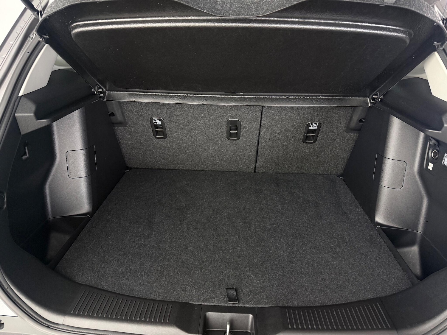 Used Suzuki SX4 S-Cross 2023 for sale - 77181343: Photo 10