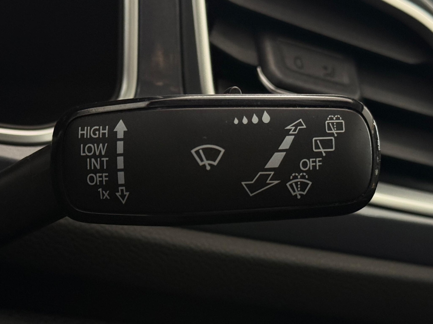 Used Volkswagen T-Roc 2022 for sale - 77626427: Photo 21