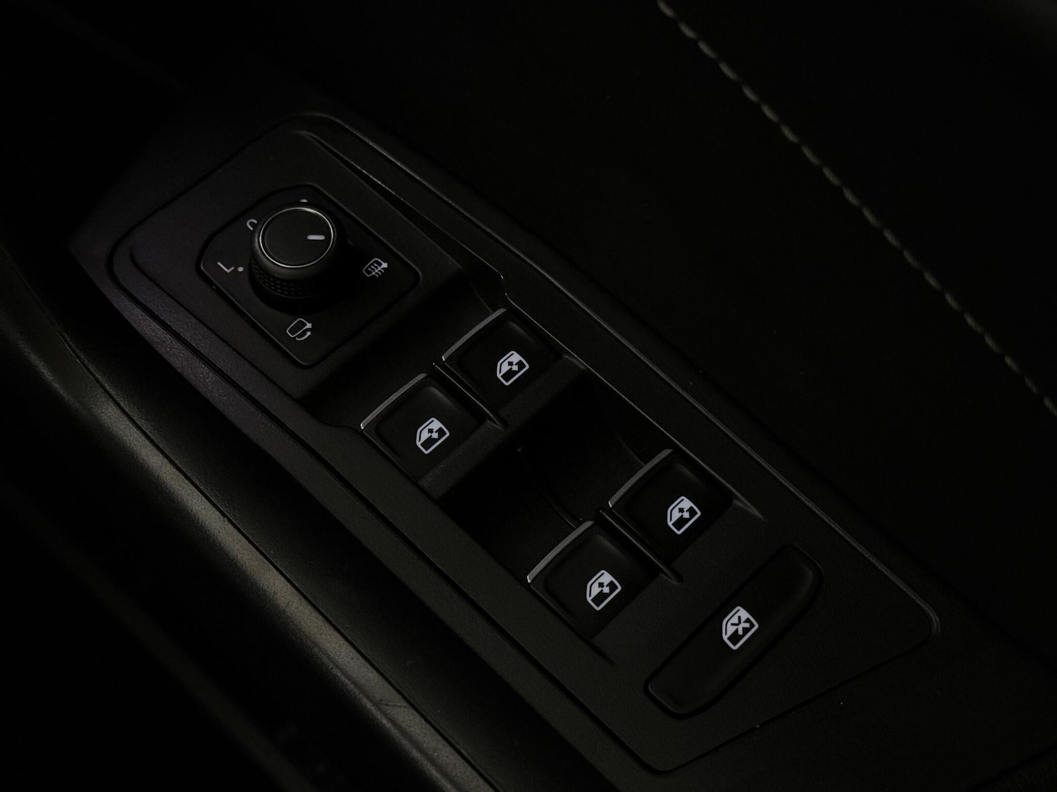 Used Volkswagen T-Roc 2022 for sale - 77626427: Photo 22