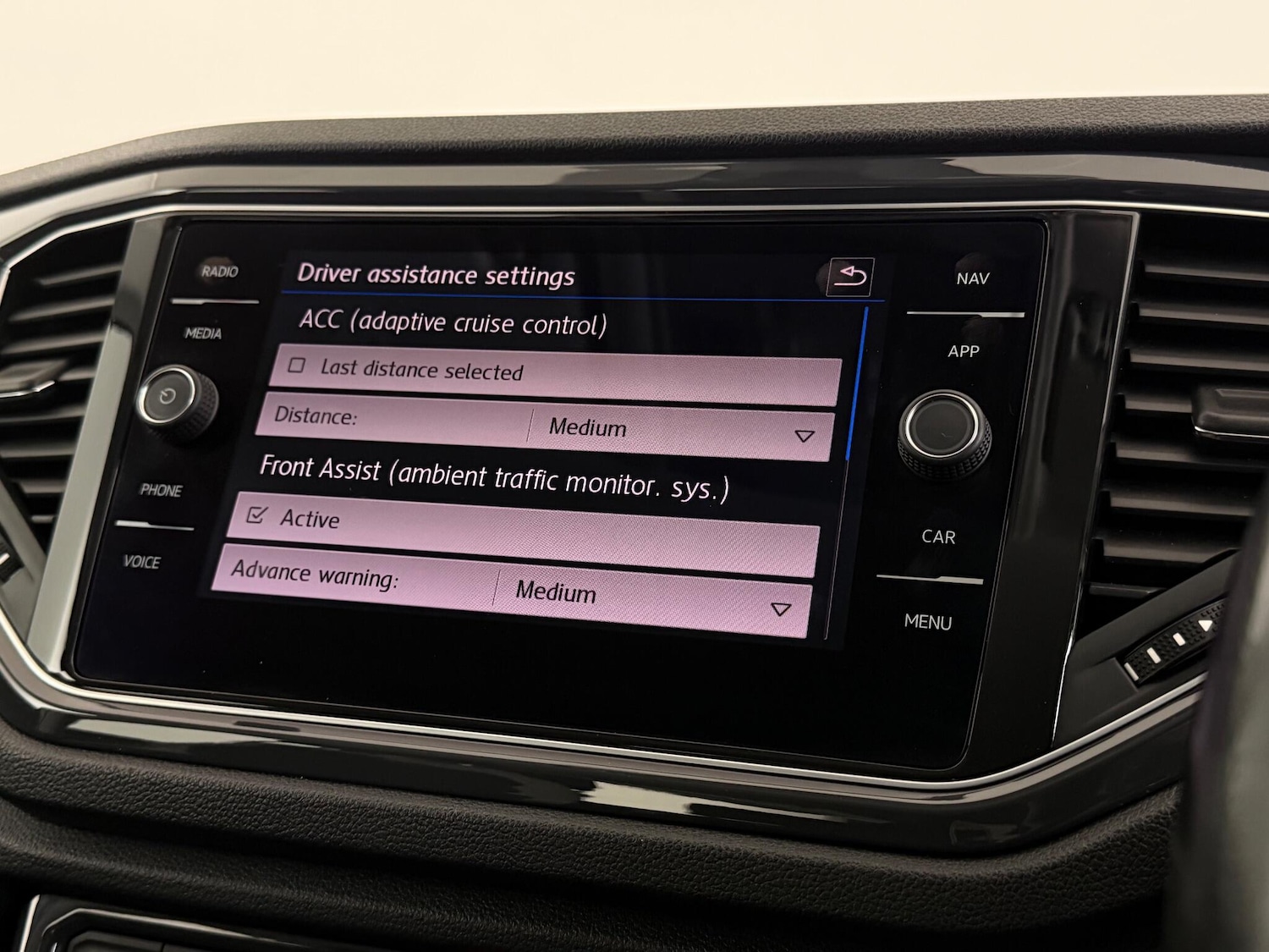 Used Volkswagen T-Roc 2018 for sale - 77246114: Photo 29