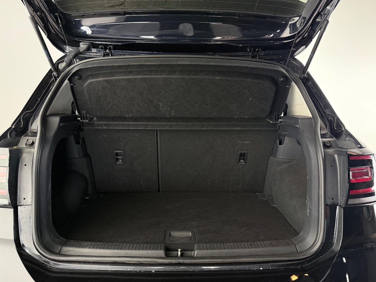 Used Volkswagen T-Cross 2020 for sale - 76468349: Photo 11