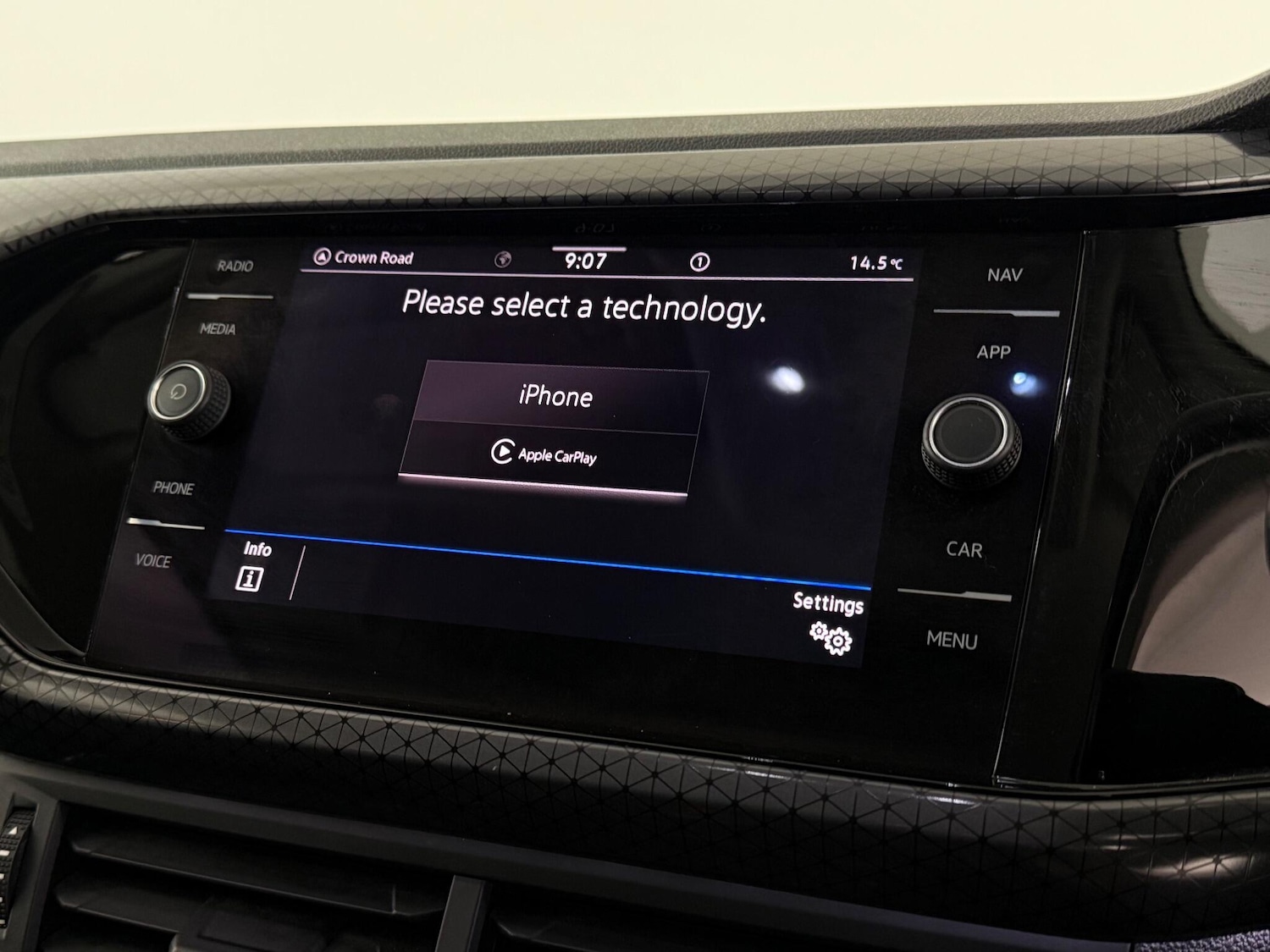 Used Volkswagen T-Cross 2020 for sale - 76468349: Photo 29