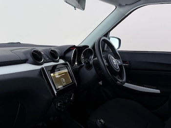 Used Suzuki Swift 2023 for sale - 78574282: Photo