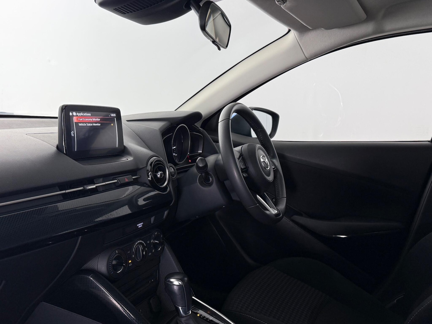 Used Mazda Mazda2 2017 for sale - 77222203: Photo 10