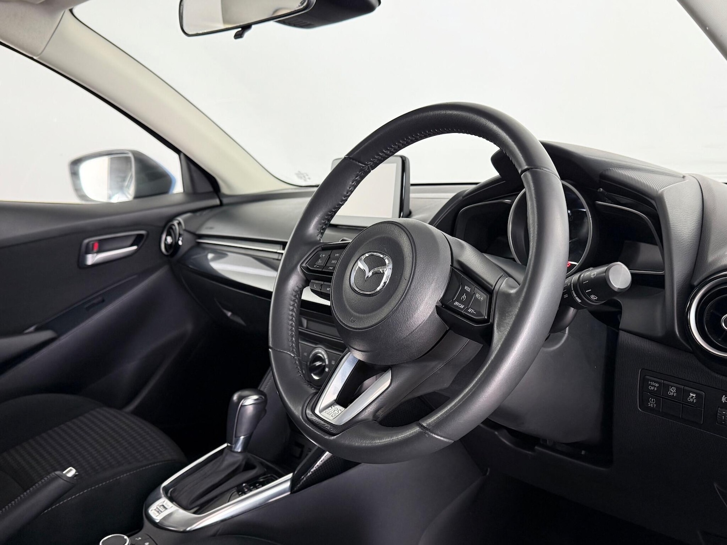 Used Mazda Mazda2 2017 for sale - 77222203: Photo 12