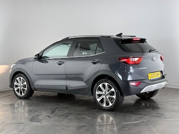 Used Kia Stonic 2020 for sale - 77181180: Photo