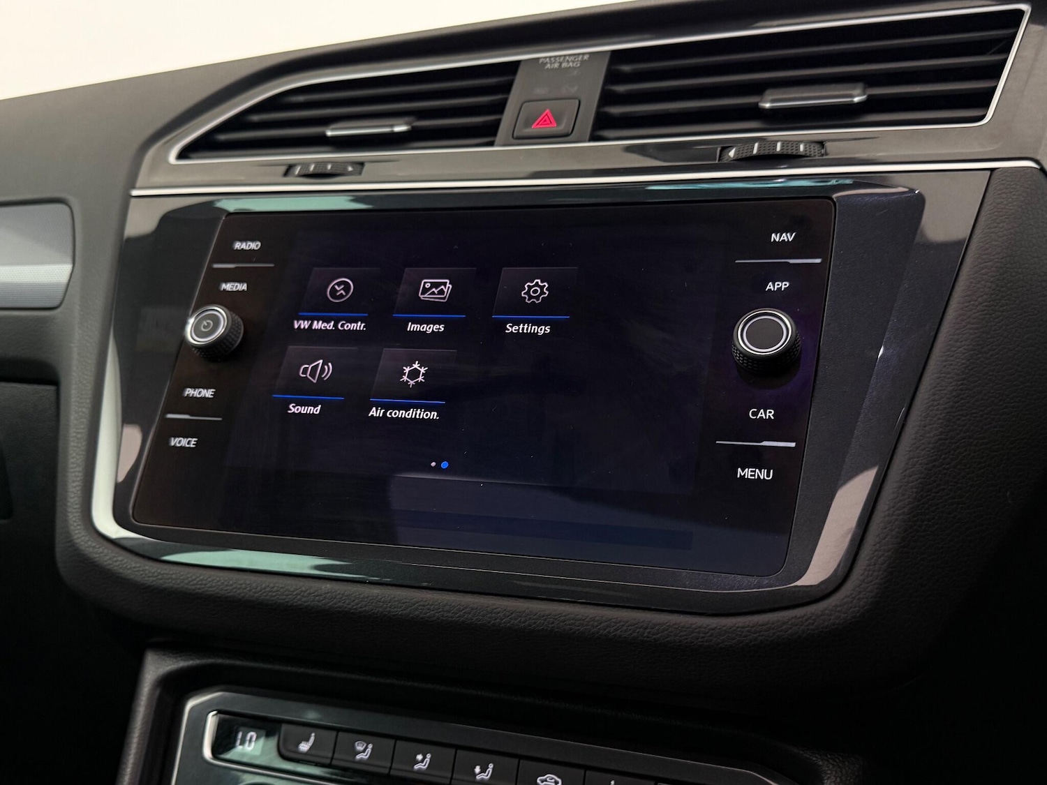 Used Volkswagen Tiguan 2020 for sale - 77243625: Photo 32