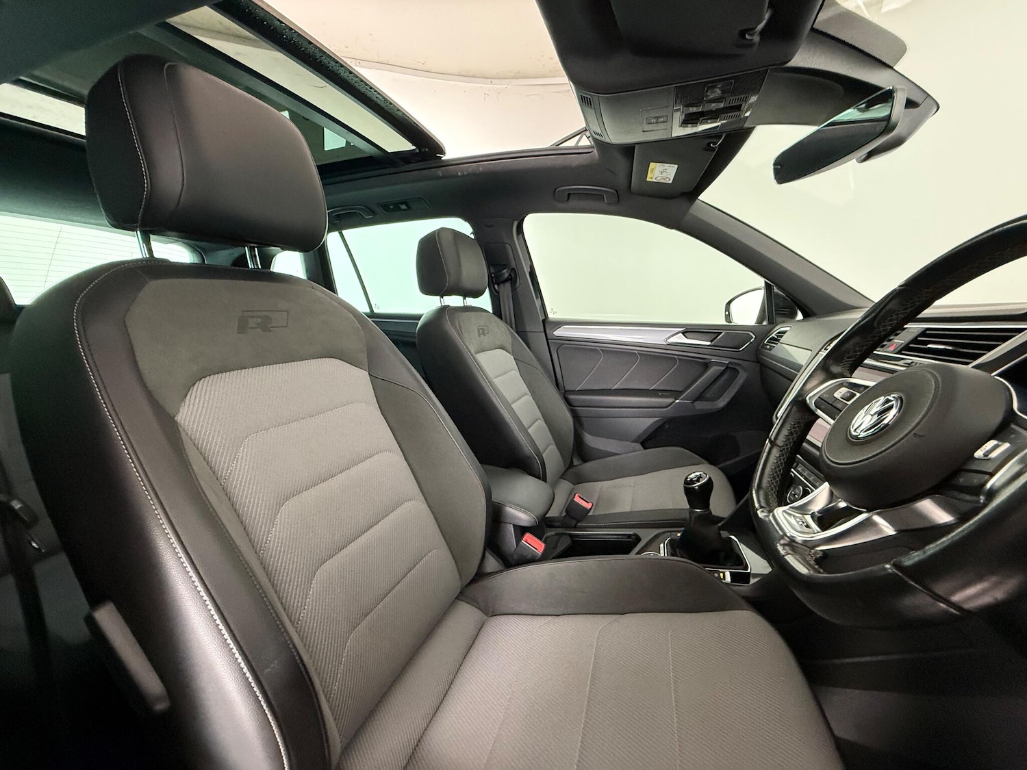 Used Volkswagen Tiguan 2017 for sale - 77246227: Photo 11