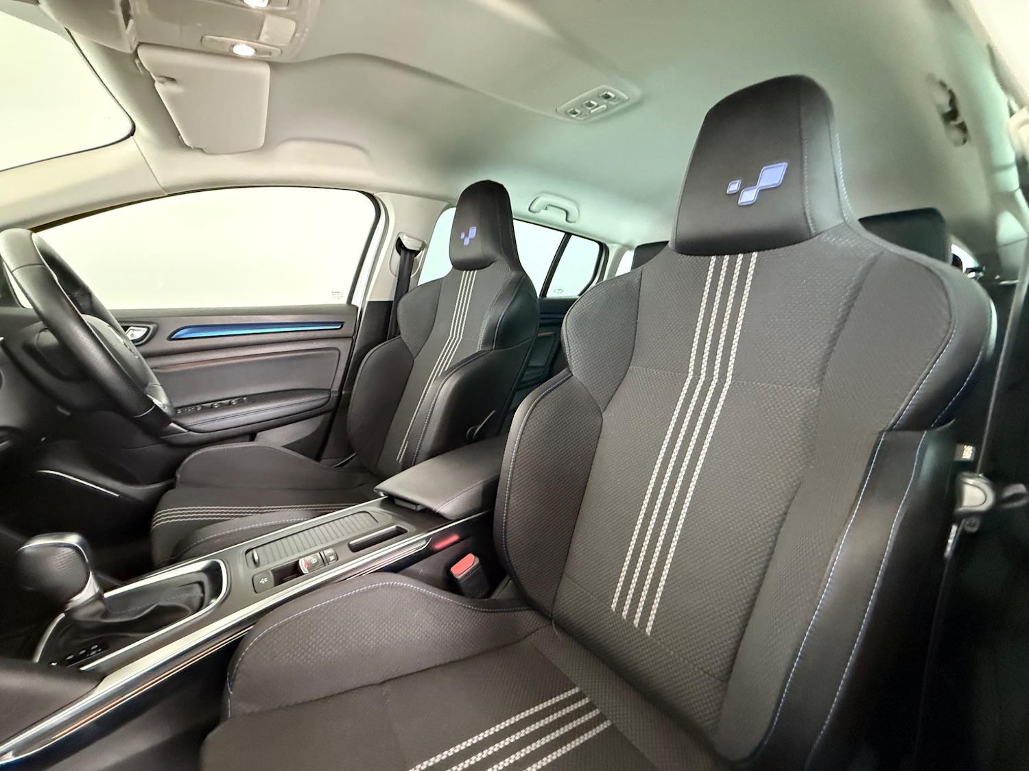 Used Renault Megane 2017 for sale - 76468445: Photo 17