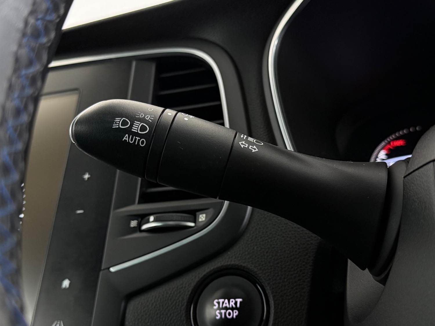 Used Renault Megane 2017 for sale - 76468445: Photo 33