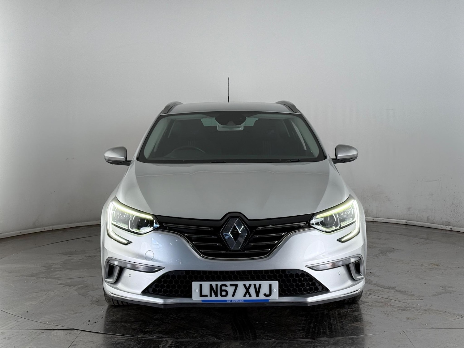 Used Renault Megane 2017 for sale - 76468445: Photo 7