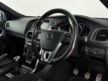 Used Volvo V40 2016 for sale - 79767604: Photo