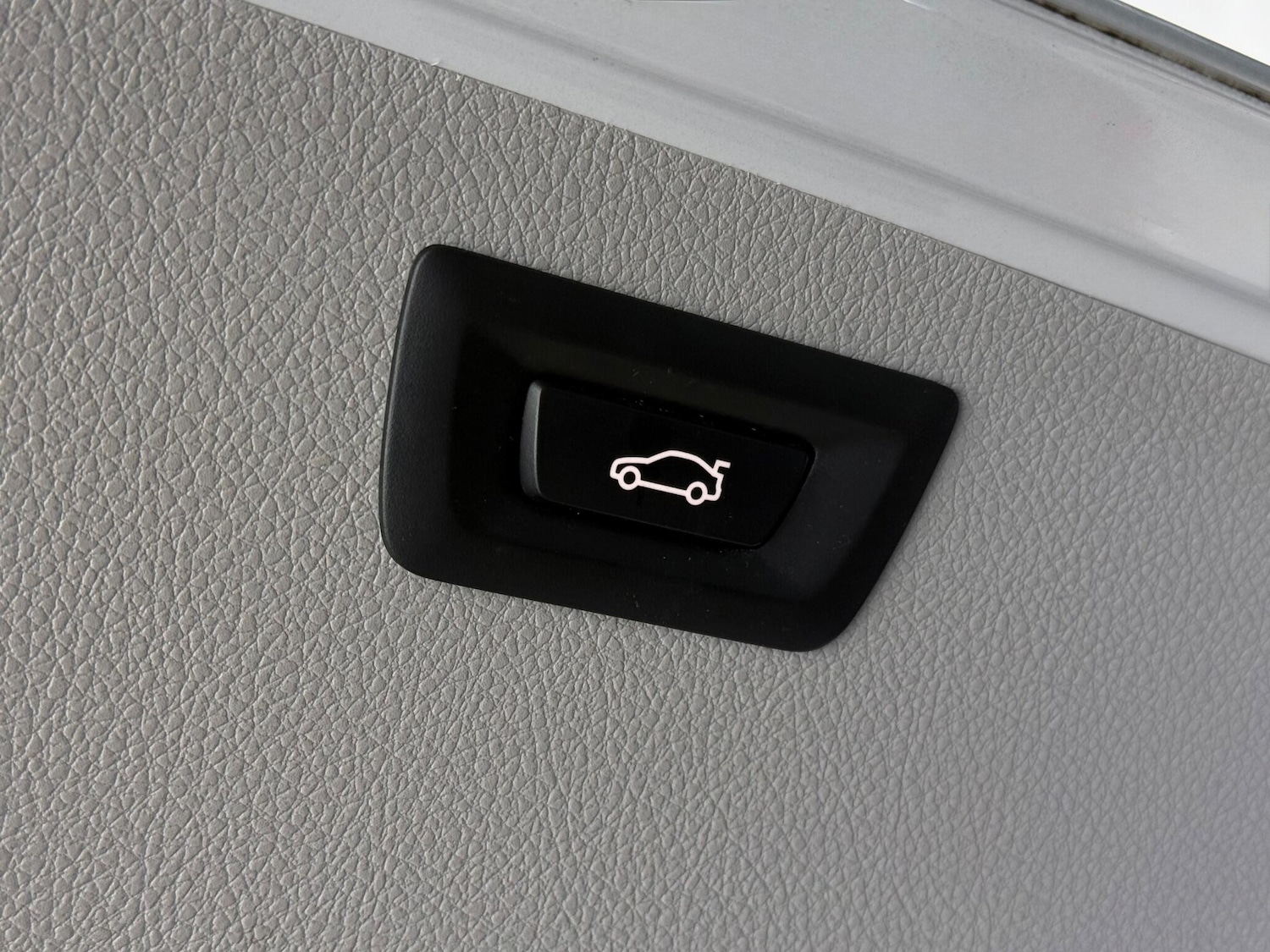 Used BMW 3 Series 2015 for sale - 77180916: Photo 32