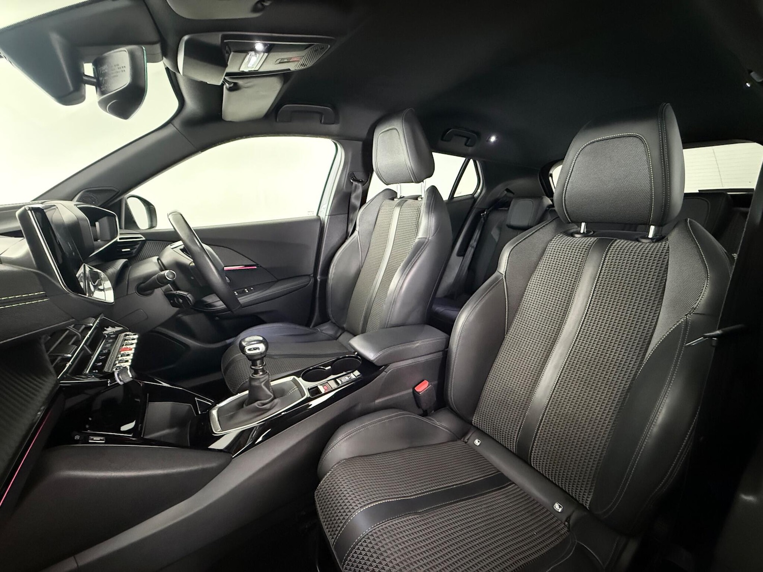 Used Peugeot 2008 2021 for sale - 77221661: Photo 13