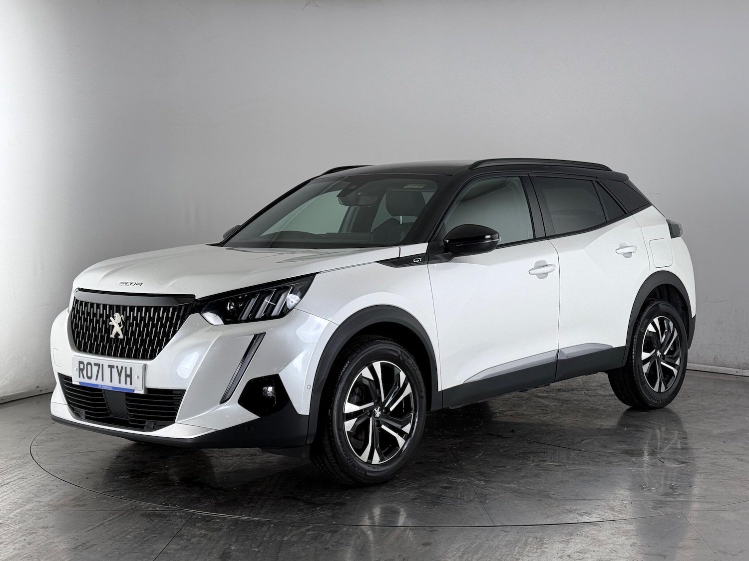 Used Peugeot 2008 2021 for sale - 77221661: Photo 2