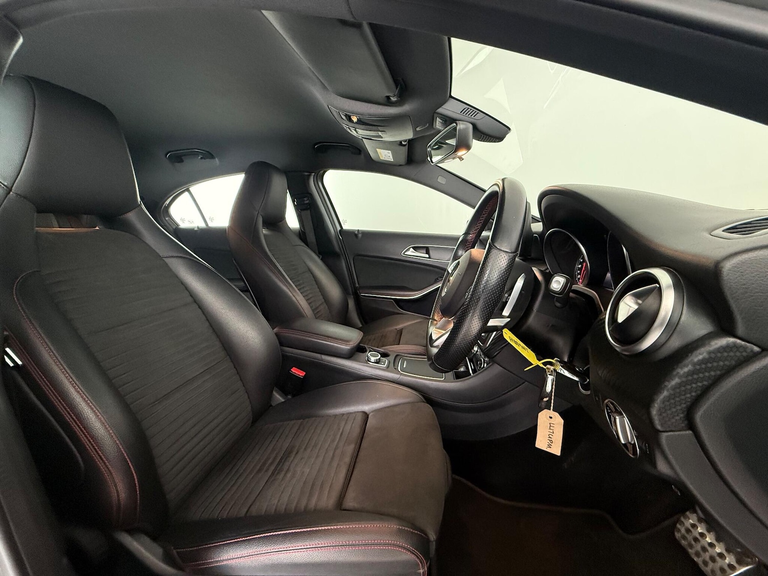 Used Mercedes-Benz A-Class 2017 for sale - 76585395: Photo 14