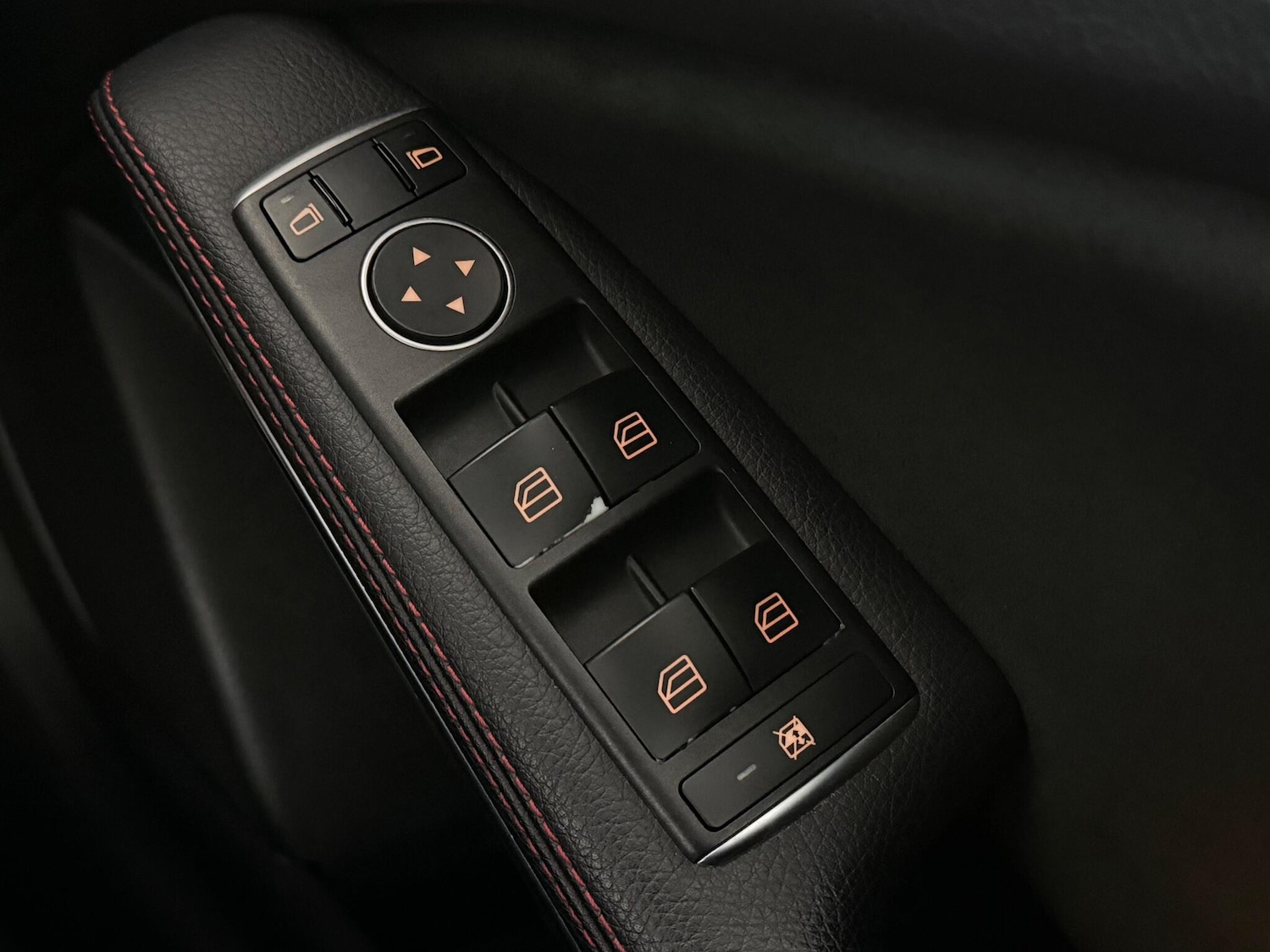 Used Mercedes-Benz A-Class 2017 for sale - 76585395: Photo 40