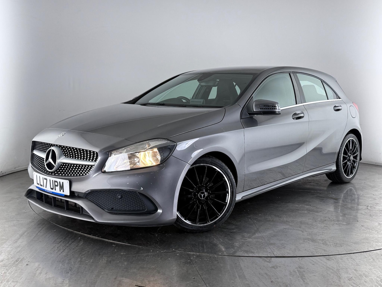 Used Mercedes-Benz A-Class 2017 for sale - 76585395: Photo 44