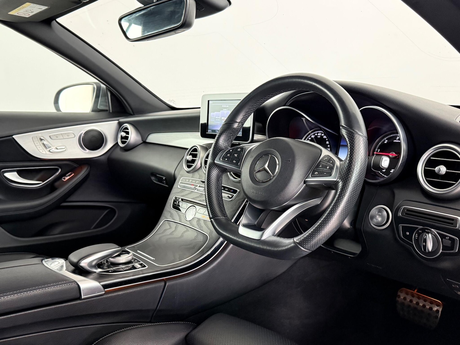 Used Mercedes-Benz C Class 2018 for sale - 77246232: Photo 22