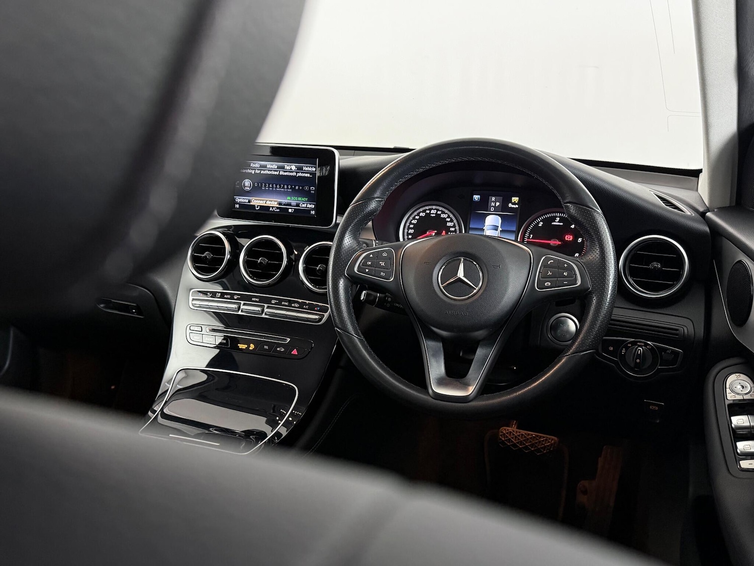 Used Mercedes-Benz GLC 2018 for sale - 76468225: Photo 27